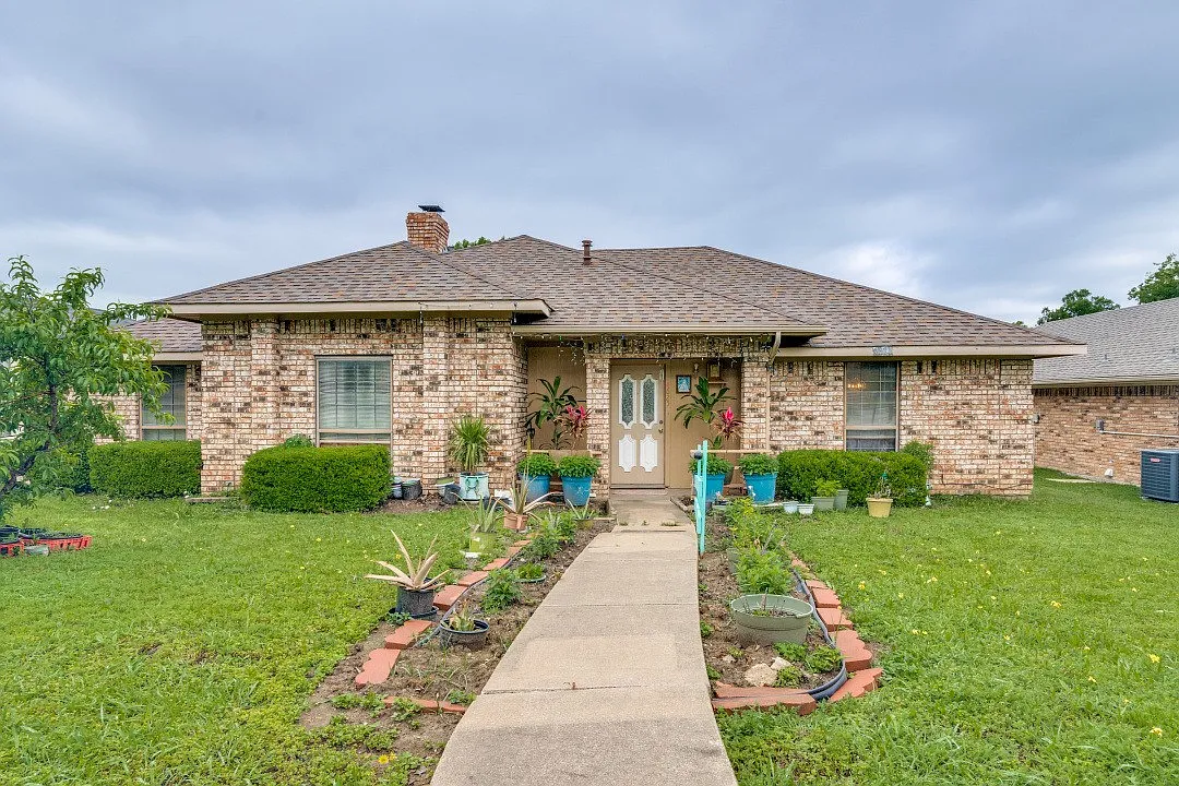 4625 Meadowview Drive, Mesquite, TX 75150 Feature Image